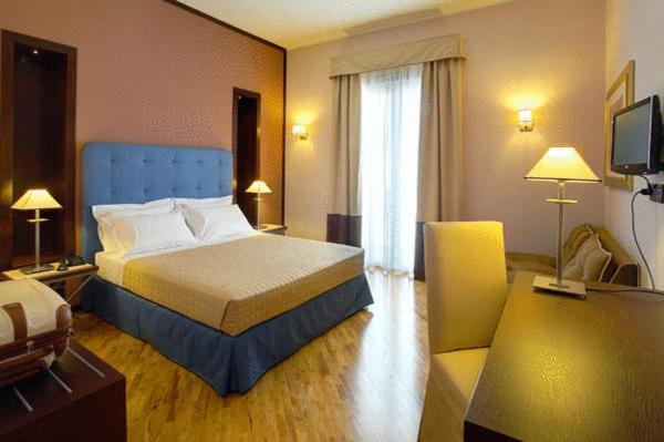 Hotel Messenion Messina Rum bild